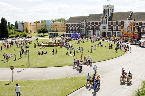 Loughborough University Insta Carousel, Start University, University Accommodation, Uk Universities, Dream College, Student Accommodation, University Life, University Campus, Vision Boards