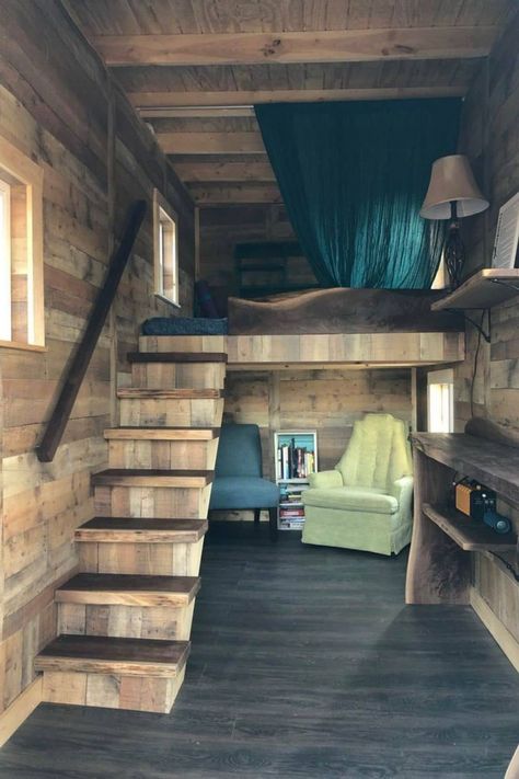 Kitchen Tiny House, Tiny Cabins Interiors, Small Rustic House, Kitchen Tiny, Small House Organization, Tiny Loft, House Storage, Tree House Plans, Tiny House Storage