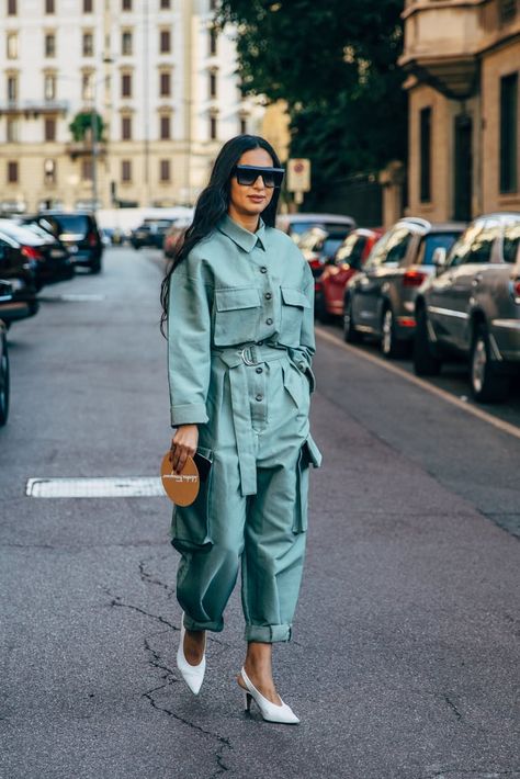 The Best Street Style at Milan Fashion Week Spring 2020 | POPSUGAR Fashion Milan Fashion Week Spring 2020, 2020 Street Style, Fashion Week Spring 2020, Reportage Photography, Popsugar Fashion, Creation Couture, The Best Street Style, Best Street Style, Street Style Inspiration