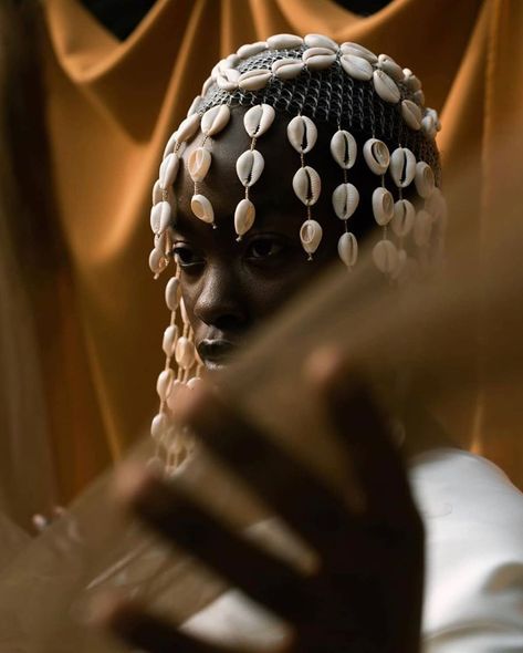 ItadiBody on Instagram: “The name ITADI comes from our father’s first name. It means currency. Cowrie shells were also called itadi and used as a form of…” Africa Tourism, Shell Crowns, Become A Photographer, African Inspired Clothing, Visual Storytelling, Photoshoot Concept, Status Quo, Photo Of The Day, Cowrie Shell