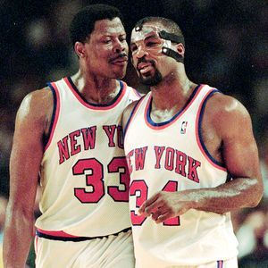 Ewing. Oakley Charles Oakley, Best Nba Players, Knicks Basketball, Patrick Ewing, Ny Knicks, Nba Wallpapers, Nba Legends, Nba Stars, Basketball Legends