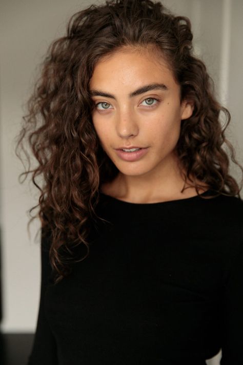 Vanessa Moe, Mixed Curly Hair, Face Claims, Character Concept, Curly Hair, Curly Hair Styles, Hair, Beauty, Quick Saves