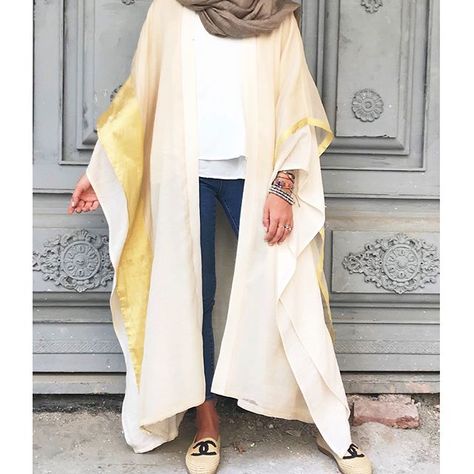 Gilet Kimono, Iranian Fashion, Wearable Art Clothing, Persian Fashion, Street Hijab Fashion, Iranian Women Fashion, Hijabi Style, Abaya Designs, Lace Outfit