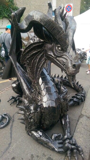 Steampunk Dragons, Dragon Decorations, Tire Chair, Metal Horse Sculptures, Dragon Tails, Steampunk Dragon, Metal Dragon, Welding Art Projects, Metal Sculptures