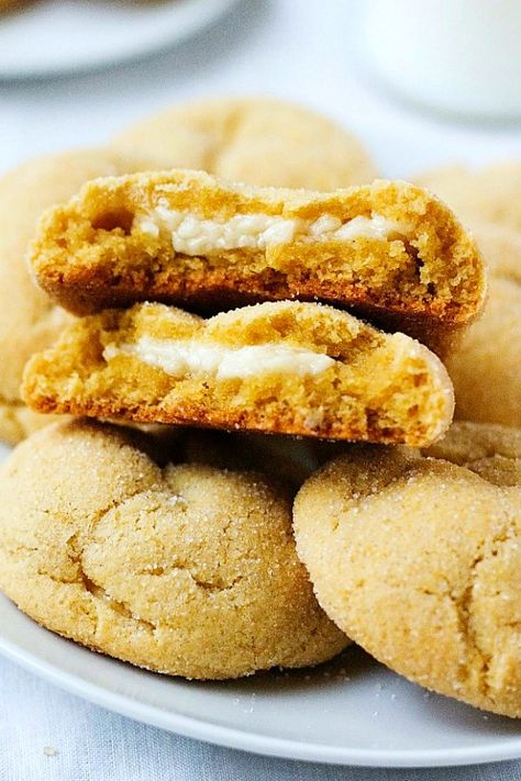 Aldis Recipes, Soft And Chewy Snickerdoodle Cookies, Chewy Snickerdoodle Cookies, Favorite Deserts, Snickerdoodle Cheesecake, Snickerdoodle Cookies Easy, Cookies Sans Gluten, Crumble Cookie, Desserts Cookies