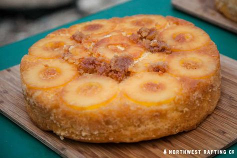 Campfire Dutch Oven Recipes, Dutch Oven Breakfast, Upside Down Pineapple Cake, Dutch Oven Desserts, Pineapple Upside Cake, Oven French Toast, Pineapple Upside Down Cake Recipe, Dutch Oven Beef, Oven Beef Stew