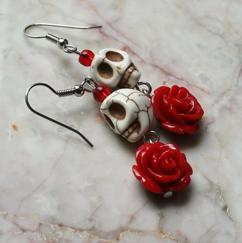 Sugar Skull Jewelry, Sugar Skull Earrings, Skull Jewelry, Homemade Jewelry, Beaded Skull, Skull Earrings, Earrings Red, Halloween Earrings, Holiday Jewelry