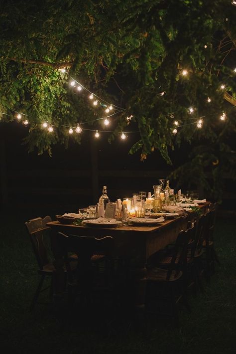 Rooftop Dinner Party, String Of Lights, Outdoor Dinner Parties, Under A Tree, Outdoor Dinner, Birthday Party Tables, Eco Friendly Decor, Table Set Up, The Terrace