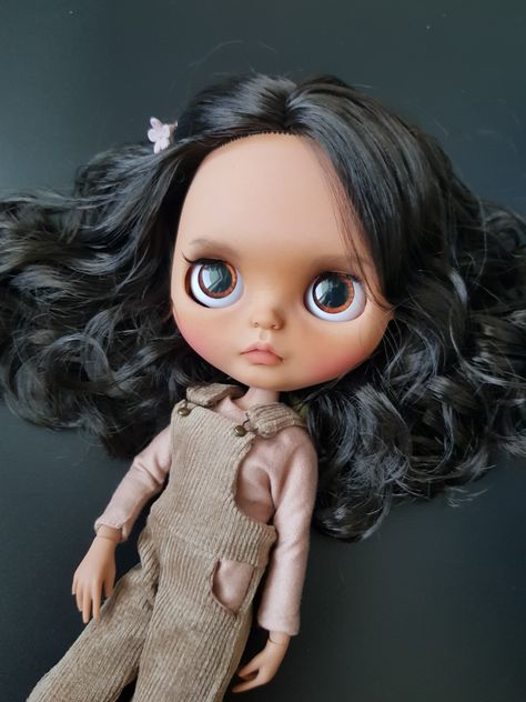 OOAK Blythe doll "Nammy", custom TBL Blythe, 1/6 bjd ,brown hair Blythe, sweet doll ,Easter gift Braun Hair, Brunette Bangs, Bangs And Glasses, Brown Wavy Hair, Brown Eyes Black Hair, Girl With Pink Hair, Hair Gift, Blythe Custom, Black Curly Hair