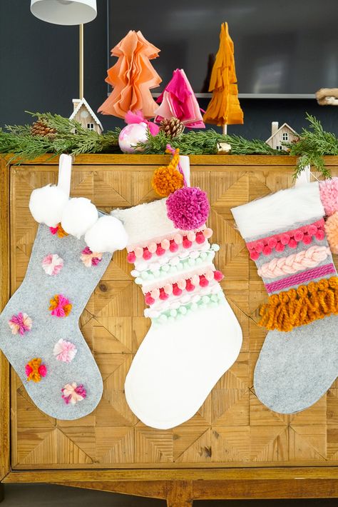 Easy Diy Stockings, Stocking Diy, Stockings Diy, Diy Stockings, Christmas Stockings Diy, Handmade Holiday Gifts, Rainbows Christmas, Xmas Stockings, Boho Christmas