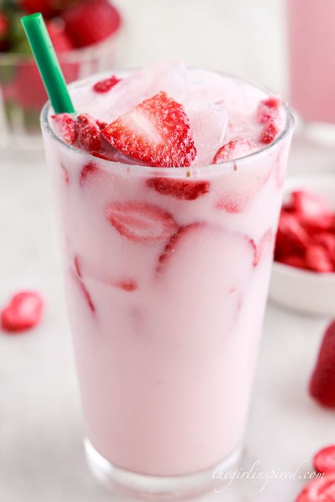 Pink Drink Recipe, Starbucks Pink Drink Recipe, Starbucks Pink Drink, Pink Drink Recipes, Strawberry Simple Syrup, Strawberry Acai Refresher, Simply Lemonade, Awesome Desserts, Passion Tea