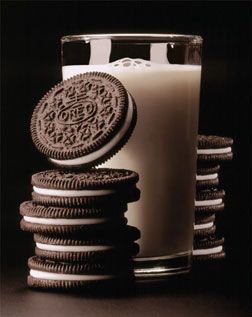 Ice cold milk and an Oreo cookie, they forever go together it's a perfect combination...you can't just eat 3. Healthy Oreos, Golden Cookie, Oreo Biscuits, Happy 100th Birthday, Popular Cookies, Famous Chocolate, Chocolate Sandwich, Chocolate Sandwich Cookies, Oreo Cookie