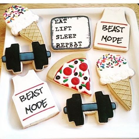 Crossfit Cookies, Sport Cookies, Sports Cookies, Royal Iced Cookies, Crazy Cookies, Cookies Theme, Sugar Cookie Designs, Cheat Day, Cookie Frosting