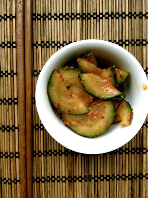 The Walsh Cookbook: Tutu's Cucumber Kim Chee - Caity Kimchee Recipe, Kim Chee, Hawaiian Snacks, Cucumber Kimchi, Cucumber Recipes Salad, Cucumber Recipes, Pickling Cucumbers, Vegan Salad, Traditional Korean