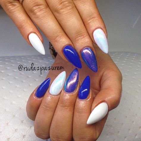 Blue White Nails, Blue And White Nails, Royal Blue Nails, Nice Nails, Wedding Nail, Nail Stuff, Round Nails, Birthday Nails, Nail Spa