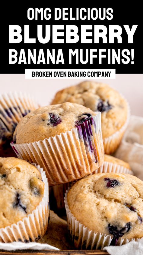 Moist Banana Bread Muffins, Blueberry Banana Muffins, Blueberry Banana Smoothie, Banana Blueberry Muffins, Berry Muffins, Muffin Recipes Blueberry, Baking Company, Breakfast Idea, Tasty Baking