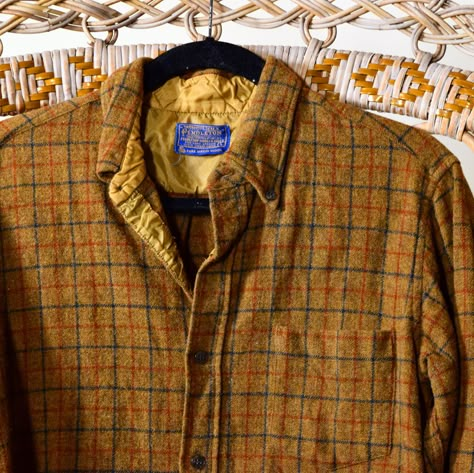 Authentic vintage Pendleton brown earth tone wool button down flannel shirt unisex Medium Vintage Flannel Outfits, Earth Tone Outfits Men, Earth Tone Clothes, Earth Tone Outfits, Pendleton Flannel, Ancient Library, Masc Fashion, Vintage Flannel Shirt, Clothing Wishlist