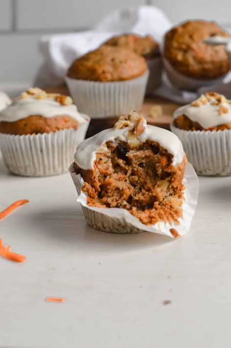 Pineapple Carrot Muffins with Cream Cheese Frosting Muffins With Greek Yogurt, Carrot Pineapple Muffins, Greek Yogurt Frosting, Healthy Carrot Cake Muffins, Healthy Carrot Cake, Raisin Muffins, Carrot Cake Muffins, Healthy Carrot Cakes, Carrot Muffins