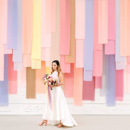 These romantic wedding drapes are giving us all the warm fuzzies with their whimsical swoops, calligraphed messages and colorful accents. If you want some wedding decor ideas to jazz up your ceremony or reception, you have certainly come to the right place! Get ready to see why this wedding trend is on the up and up over on #ruffledblog Boda Mexicana, Organic Wedding, Pastel Wedding, Green Wedding Shoes, Stage Design, Alternative Wedding, Pretty Pastel, Draped Fabric, Green Wedding