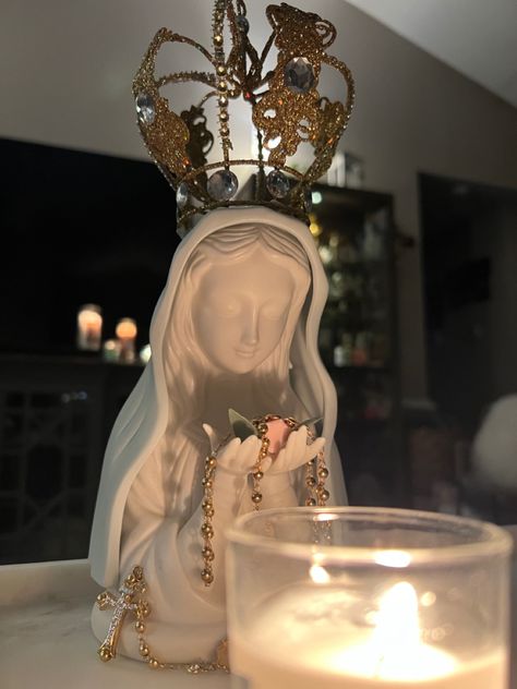 Godmother Aesthetic, Mary Statue Aesthetic, Blessed Virgin Mary Aesthetic, Catholic Coquette Aesthetic, Virgin Mary Statue Aesthetic, Lego Room Decor, The Virgin Mary Statues, Catholic Wallpaper, Blessed Mother Statue