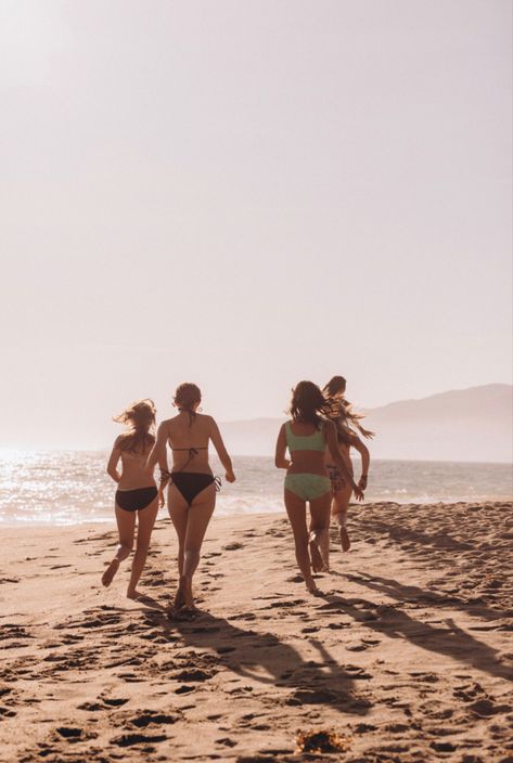 Running On The Beach, Girl Running, Beach Poses, Beach Fun, Barley, Wild Flowers, Models, Running, Sun