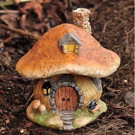 Top Collection 4196 Mushroom Fairy House Figurine, Nib Brand Top Collection Style Garden Product Dimensions 4.13"D X 4.33"W X 4.33"H Mounting Type Tree Mount,Freestanding About This Item A Thoughtful Gift Perfect For Home, Garden Or Terrariums! This Product Measures H: 4.25" W: 4.5" Cast In Quality Designer Resin Hand Painted And Sculpted In Amazing Detail. Hobbit Garden, Mushroom Fairy House, Fairy Garden Mushrooms, Clay Fairy House, Mini Mushroom, Garden Mushrooms, Fairy House Diy, Mushroom Fairy, Mini Fairy Garden