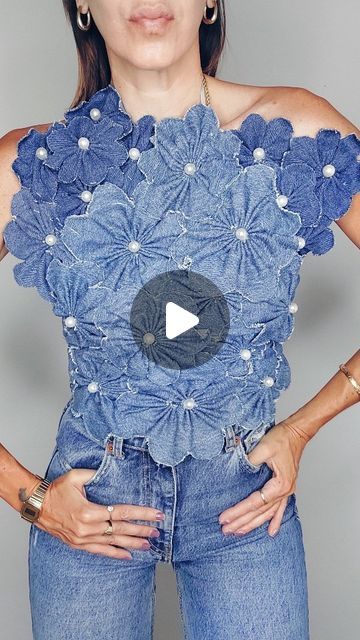 ☆ sɪᴠᴀɴ ᴘᴇʀᴇᴢ ᴍᴀʟᴜʟ ☆ on Instagram: "FLOWER DENIM TOP 
Upcycled jeans" Denim Top Diy, Material Flowers, Upcycled Jeans, Top Diy, Upcycle Jeans, Clothes Ideas, Denim Top, Jeans Dress, Cool Outfits