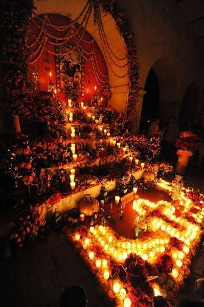 Dia De Los Muertos Party Ideas, Dia De Los Muertos Decorations Ideas, Mexico Aesthetic, Mexico Day Of The Dead, Day Of The Dead Party, Hispanic Culture, Foto Transfer, Witch Aesthetic, Memento Mori