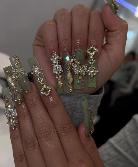 LAS VEGAS, NV (@nailsbyamairanyy) | Instagram Nails Art Simple, Nail Art 2022, Sweet 16 Nails, Nail Art 2023, Nail Art For Short Nails, Art For Short Nails, Nail Art Inspo, Quinceanera Nails, Nail Goals