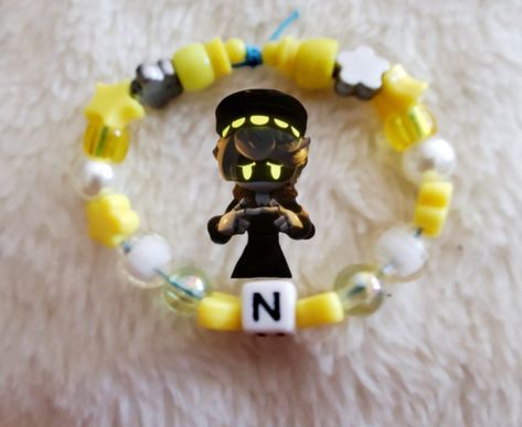 Horror Kandi, Goth Kandi Bracelets, Character Kandi Bracelets, Plur Bracelets Kandi, Kandi Bracelets Rave Goth, Pulseras Kandi, Diy Kandi Bracelets, Murders Drones, Diy Kandi