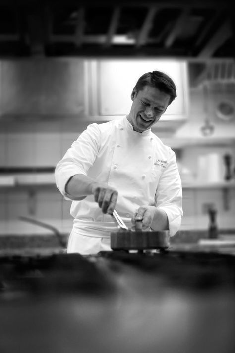 Chef Portrait, Chef Photography, Chef Pictures, Portfolio Photo, Cooking Photography, Corporate Portrait, Restaurant Photography, Chefs Table, Hotel Staff