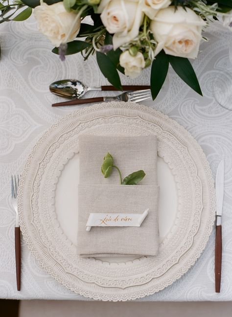 White Place Setting Wedding, Gold Charger White Plate Place Settings, Wedding Reception Plates, Ivory Place Setting Wedding, Bamboo Plate Wedding Place Settings, White Plate With White Napkin, Italian Wedding Reception, Dc Weddings, Italian Wedding