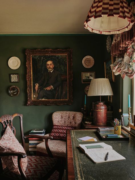 How stories and narratives imbue your belongings with a special kind of power | House & Garden Cottage Interiors English, Drawing Rooms, Reading Lamps, Southern Elegance, Elizabeth Locke, Painting Lamp Shades, English Country Decor, 1930s House, Country Manor