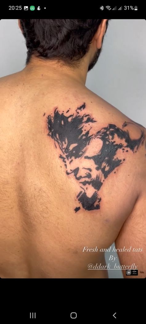 Back Tattoo of Solid Snake (from Metal Gear Solid) Metal Gear Tattoo Ideas, Solid Snake Tattoo, Metal Gear Solid Tattoo Ideas, Mgs Tattoo, Metal Gear Tattoo, Metal Gear Solid Tattoo, Angel Tats, Snake Back Tattoo, Solid Tattoo