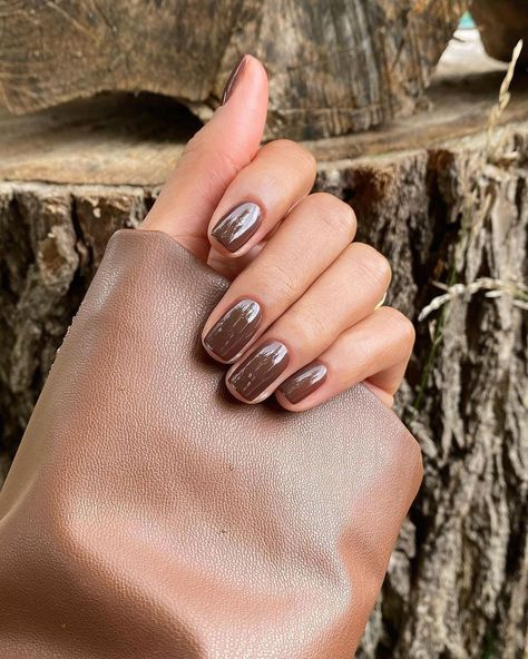 @goodbadcandy🍭 Nail Colors Brown, Brown Nail Colors, Brown French Tips, Brown Nail Designs, Bio Sculpture Nails, Nail Whitening, Classy Fall Nails, Brown Nail Art, Brown Nail