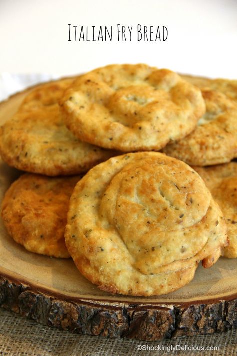 Classic fry bread gets reinvented as Italian Fry Bread with the addition of some Italian herbs and seasonings. Move over garlic bread! on ShockinglyDelicious.com {Secret Recipe Club} Italian Fries, Fried Bread Recipe, Fried Bread, Italian Herbs, Savory Scones, Savory Bread, Fry Bread, Garlic Fries, Baked Bread