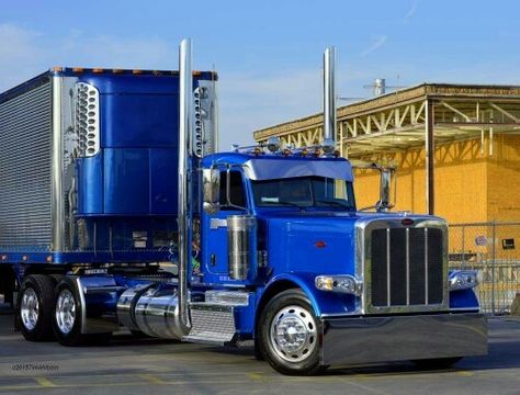 Peterbilt 389 3 Axle Day Cab Peterbilt 389 Day Cab, Diesel Pickup Trucks, Model Truck Kits, Peterbilt 389, Heavy Construction Equipment, C10 Trucks, Custom Big Rigs, Peterbilt 379, Truck Yeah