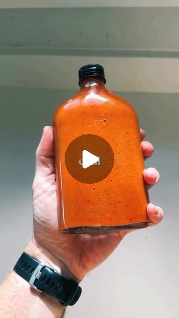 veganrecipeshare.io on Instagram: "FERMENTED CHILLI, MANGO, GINGER & GARLIC HOT SAUCE 🌶️

So I’ve always wanted to make my own hot sauce, so I thought… let’s make a fermented one, so it lasts longer and it’s good for your gut and gives it that extra element of flavour.

By @Nomeatdisco

Ingredients
Your choice of chillies (I used around 8 large finger chillies)
2-3% Himalayan salt to the weight of your chillies
3 cloves garlic
1 thumb piece ginger
1 whole ripe mango
Your choice of spices
Filtered water
1 tbsp Apple cider vinegar

Method:
1. To start off, chop up your chillies. Weigh them in a bowl and then work out a 2-3 % ratio of that weight and measure that out in salt.
2. Add your salt to the chillies in a bowl and make sure all the chillies get coated in the salt and then let them si Fermented Chilli, Garlic Hot Sauce, Ripe Mango, Filtered Water, Himalayan Salt, Cider Vinegar, Apple Cider Vinegar, Hot Sauce, Apple Cider