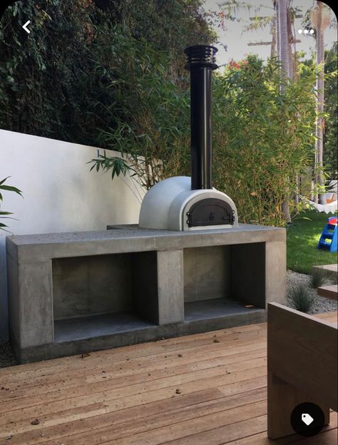 Brick Oven Pizza Outdoor, Outdoor Pizza Oven And Fireplace Modern, Outdoor Pizza Oven On Deck, Concrete Barbecue Outdoor, Outdoor Patio Pizza Oven, Modern Pizza Oven Outdoor, Outdoor Pizza Oven Ideas, Modern Outdoor Kitchen With Pizza Oven, Concrete Outdoor Kitchen Modern