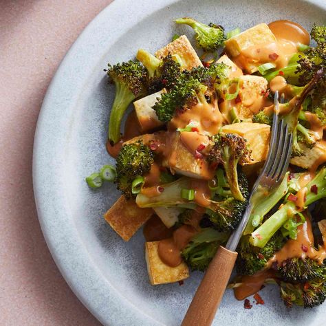 Tofu And Broccoli, Roasted Tofu, Tofu Broccoli, Protein Dinner Recipes, Peanut Curry, Lemon Garlic Pasta, High Protein Dinner, Protein Dinner, Red Lentil Soup