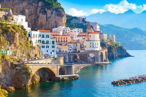 Sorrento Italia, Amalfi Coast Itinerary, Best Places In Italy, Sorrento Italy, Places In Italy, Italy Map, Montepulciano, Voyage Europe, Visit Italy