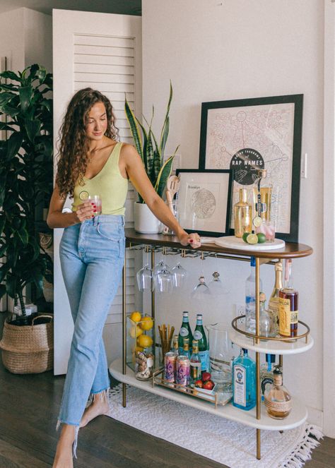 Bar Cart Styling - Melissa Frusco West Elm Bar Cart, Chic Bar Cart, Apartment Bar, Blogger Home, Colorful Apartment, Brooklyn Apartment, Bar Cart Styling, Bar Cart Decor, Apartment Style