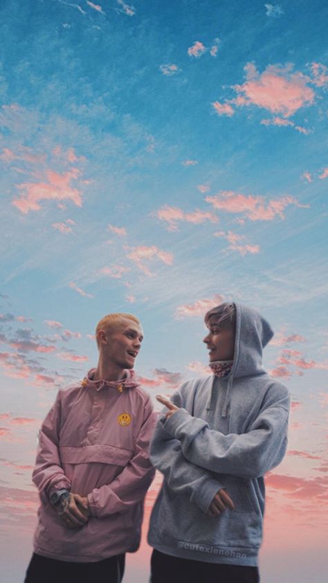 Charlie Bars And Melody, Bars And Melody, Sidewalk Art, Aesthetic Pastel Wallpaper, Pink Sky, Aesthetic Vintage, Pastel Aesthetic, Aesthetic Iphone Wallpaper, Celebrities Male