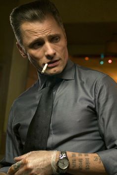 Viggo Mortensen in Eastern Promises (2007) Shine Pictures, Eastern Promises, Viggo Mortensen, Cinema Art, Funny Animal Quotes, Gary Oldman, Hugh Dancy, Celebrity Travel, Film Art