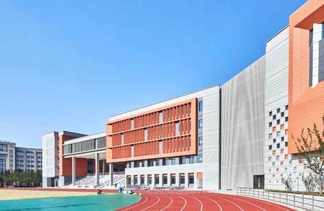 Gallery of The Second Affiliated School of New Jiangwan of Fudan University / TJAD - 6 Fasad Design, School Building Design, Apartments Exterior, University Architecture, Building Elevation, School Campus, Architecture Design Drawing, Model House Plan, Brick Architecture