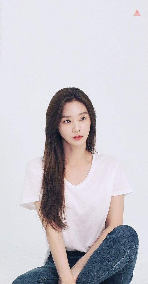 Lee Joo Bin, Kim Seol Hyun, Song Hye Kyo, Korean Actresses, Korean Actors, Girl Group, Kdrama, Wedding Dresses, Actresses