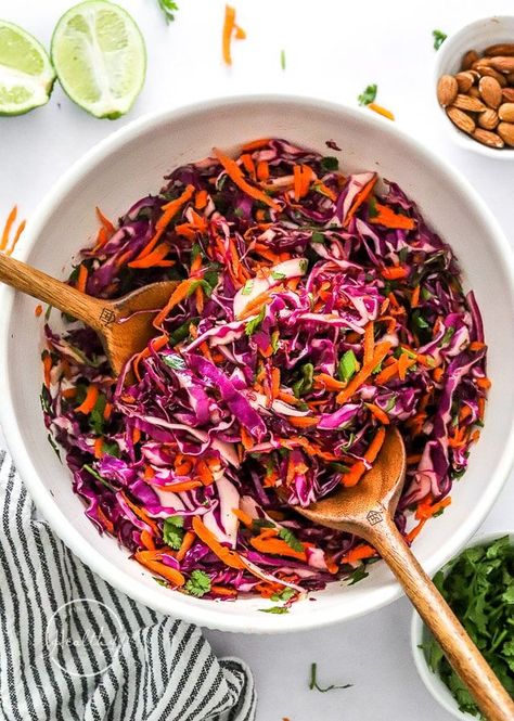 This red cabbage slaw is the ultimate addition to your meal! Fresh, light and delicious. Red Cabbage Slaw Recipes, No Mayo Coleslaw, Cabbage Slaw Recipes, Homemade Slaw, Healthy Coleslaw, Red Cabbage Recipes, Red Cabbage Slaw, Vegetarian Cabbage, Sweet Heat