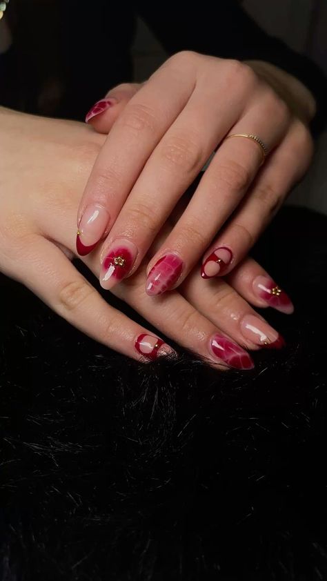 dark red gelx nails, flower nail art, croc nails, crocodile print, gold accents, blooming gel, dark red french more in the telegram Red Nail With Flower Design, Red Alligator Nails, Red Nails Gold Accent, Red Crocodile Nails, Crocodile Print Nails, Nails Crocodile, Croc Nails, Blooming Gel, Nails Flower