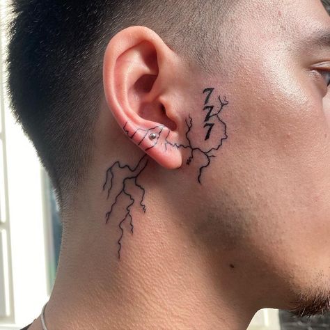 Lightning Tattoo Ideas, Lightning Tattoos, 777 Tattoo, Lightning Tattoo, Bolt Tattoo, Art Flash, Hand And Finger Tattoos, Movie Tattoos, Tattoo Inspiration Men