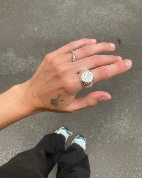 CHUNKY SIGNET RING the heaviest ring i have ever made 🤯 can you hold 32gr of silver on your finger?   www.catarinareboola.com   #silverjewelry #silverring #handmadejewelery #jewelrydesign #reboolastudio Silver Chunky Rings, Chunky Rings, Signet Ring, Silver Ring, Silver Jewelry, Jewelry Design, Silver Rings, Ring, Silver